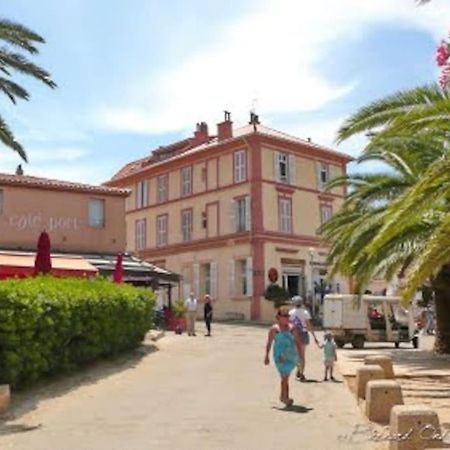 Ile De Porquerolles : T3 Climatise Vue Mer Esterno foto